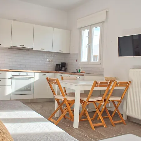 Close To The Beach Luxurious 2 Bedroom With Balcony - Esencia Naxian Apartmán Naxos City